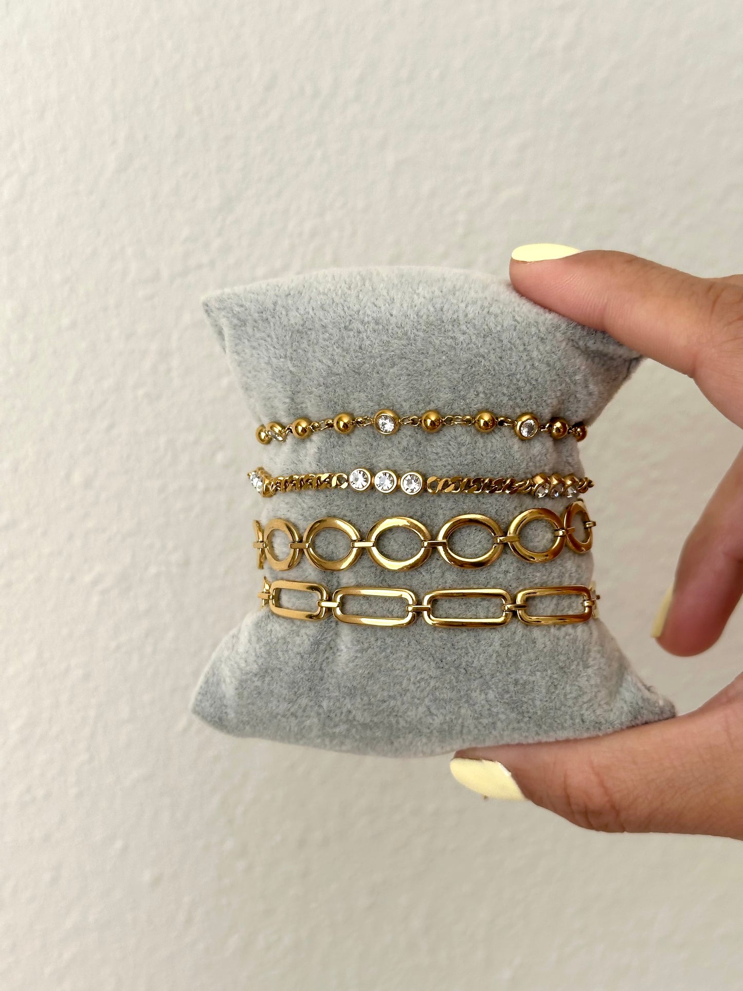 Paper Clip Bracelet (Gold or Silver)